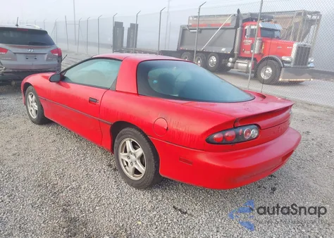 1997 Chevrolet Camaro z USA, uszkodzony, nr VIN 2G1FP22K0V2154853